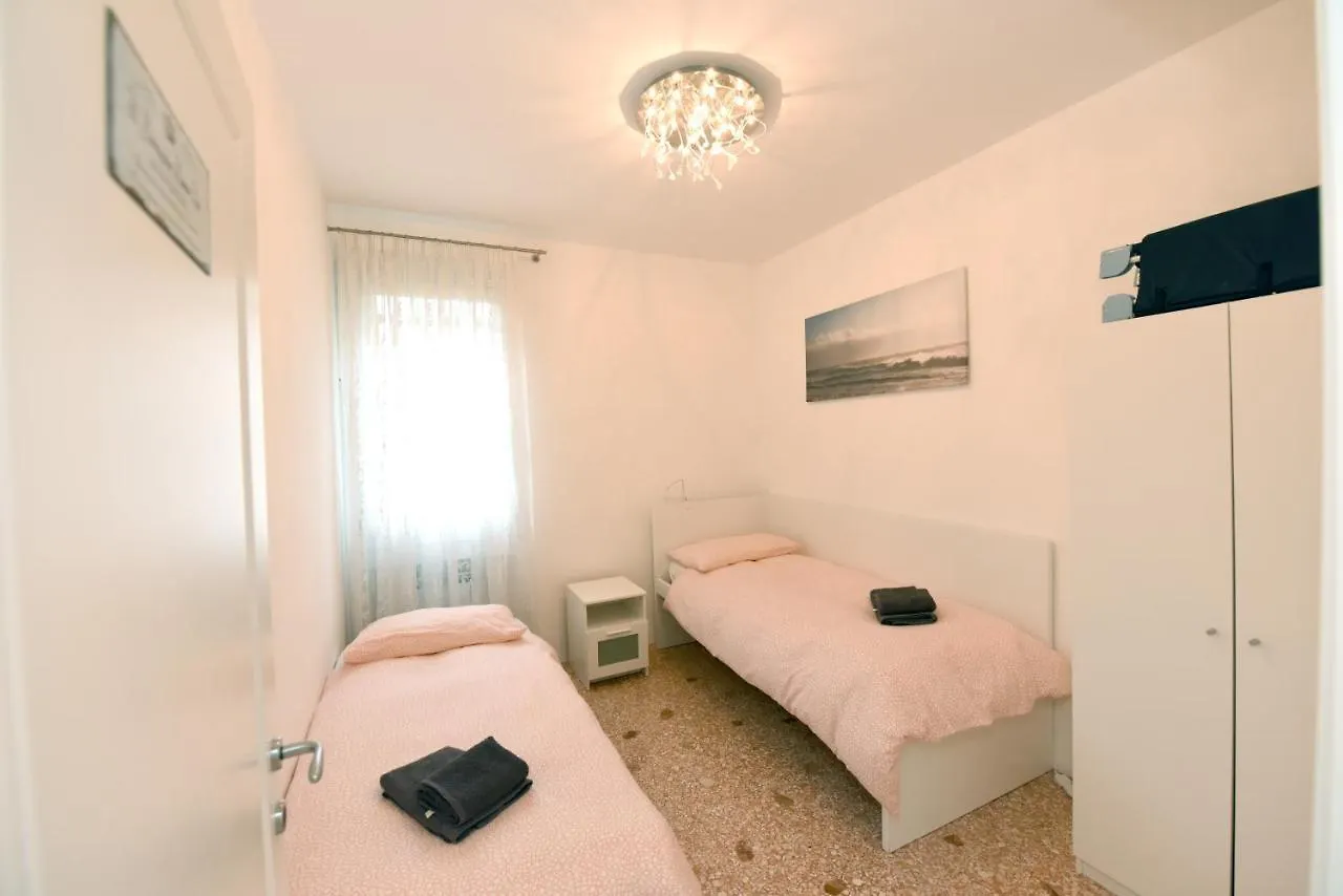 White Ca' Arsenale Daire Venedik